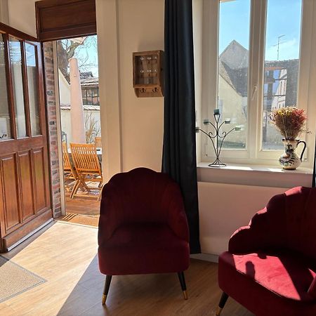 Villa Fontaine Avec Piscine Interieur Chauffee-Maison De Campagne Familiale -Ideal Vacances Ou Sejour Professionnel -3 Chambres-Bureau Separe -Lit Bebe - Parking Facile & Gratuit Екстериор снимка