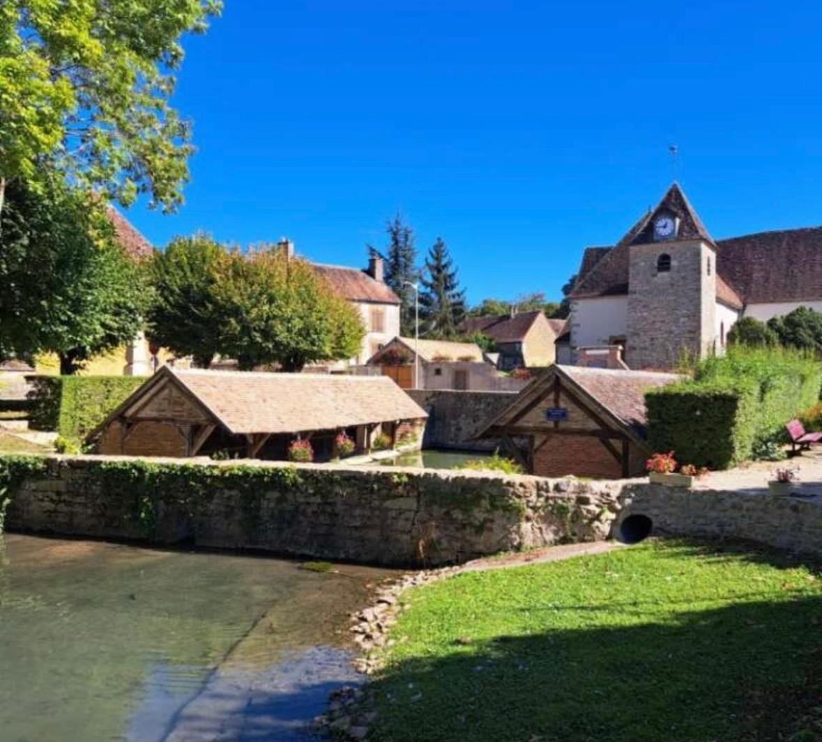 Villa Fontaine Avec Piscine Interieur Chauffee-Maison De Campagne Familiale -Ideal Vacances Ou Sejour Professionnel -3 Chambres-Bureau Separe -Lit Bebe - Parking Facile & Gratuit Екстериор снимка